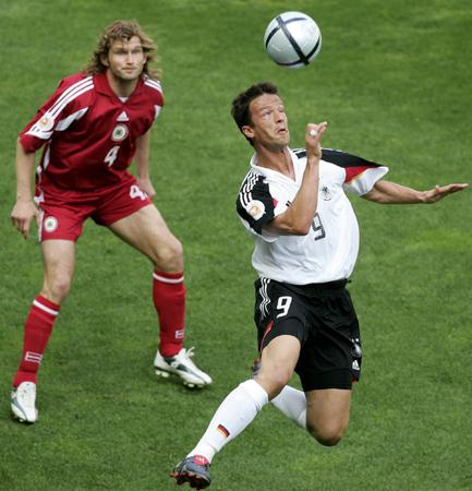 Pauli Vs